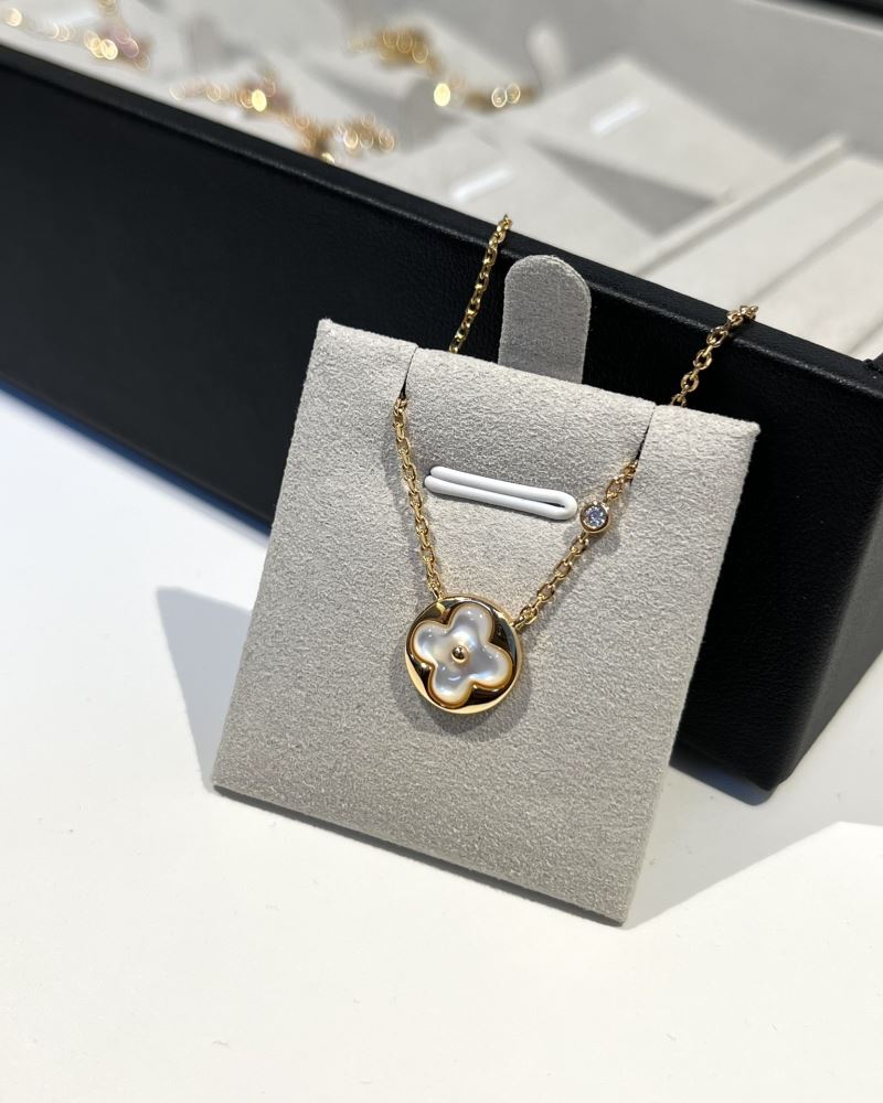 Louis Vuitton Necklaces